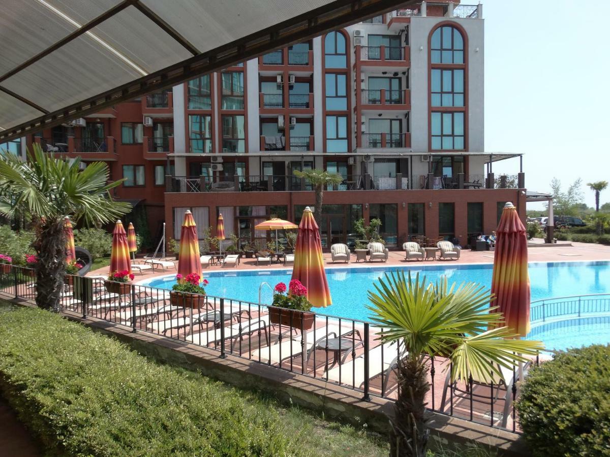 نيسيبار Chateau Del Marina Apart Complex المظهر الخارجي الصورة